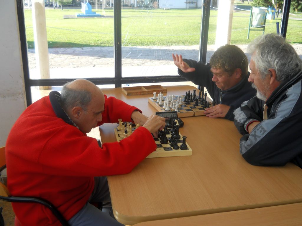 Abel Bruzzio vs Roman Eskenazi